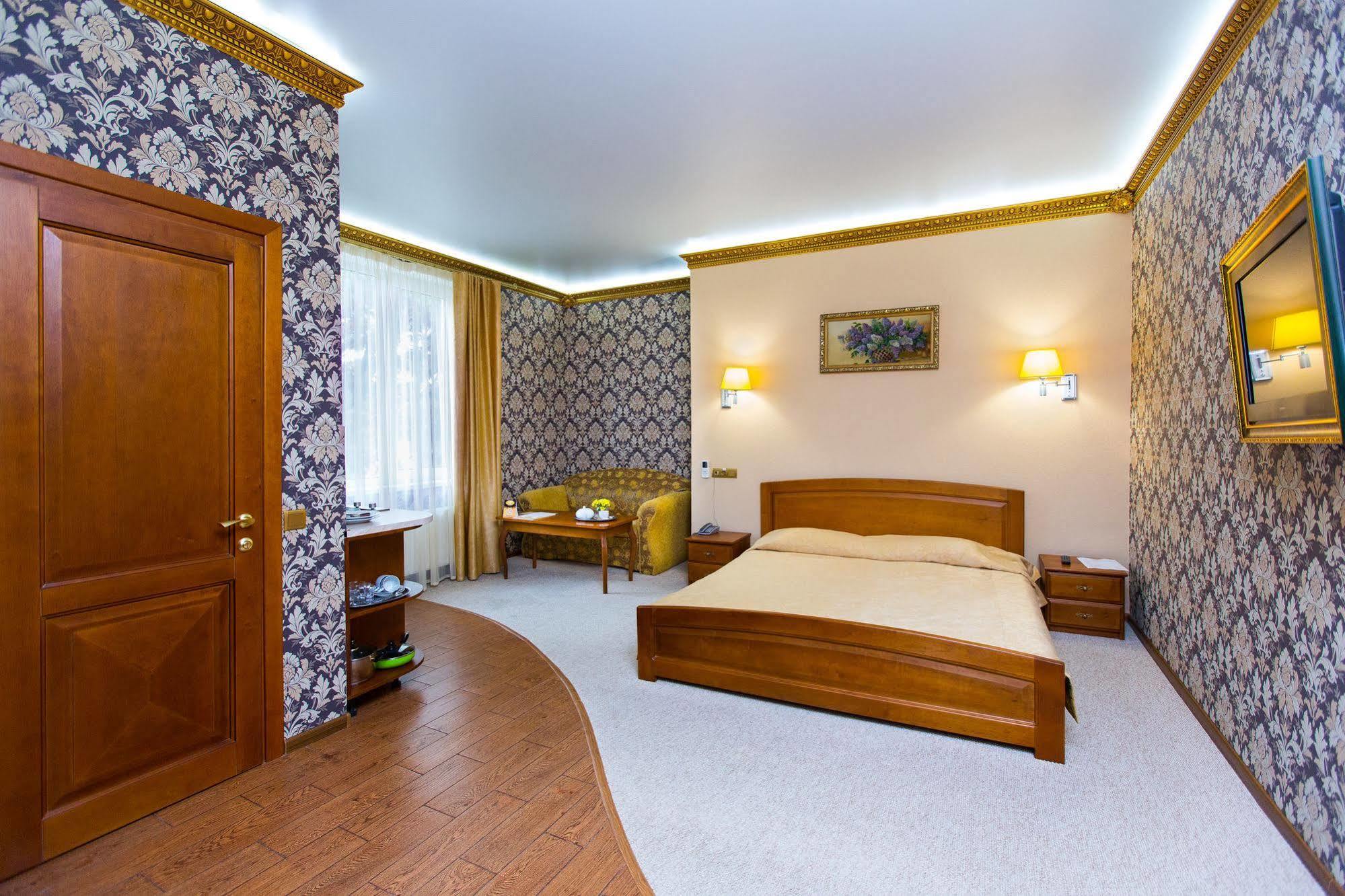 Apart Hotel Clumba Odesa Exterior photo
