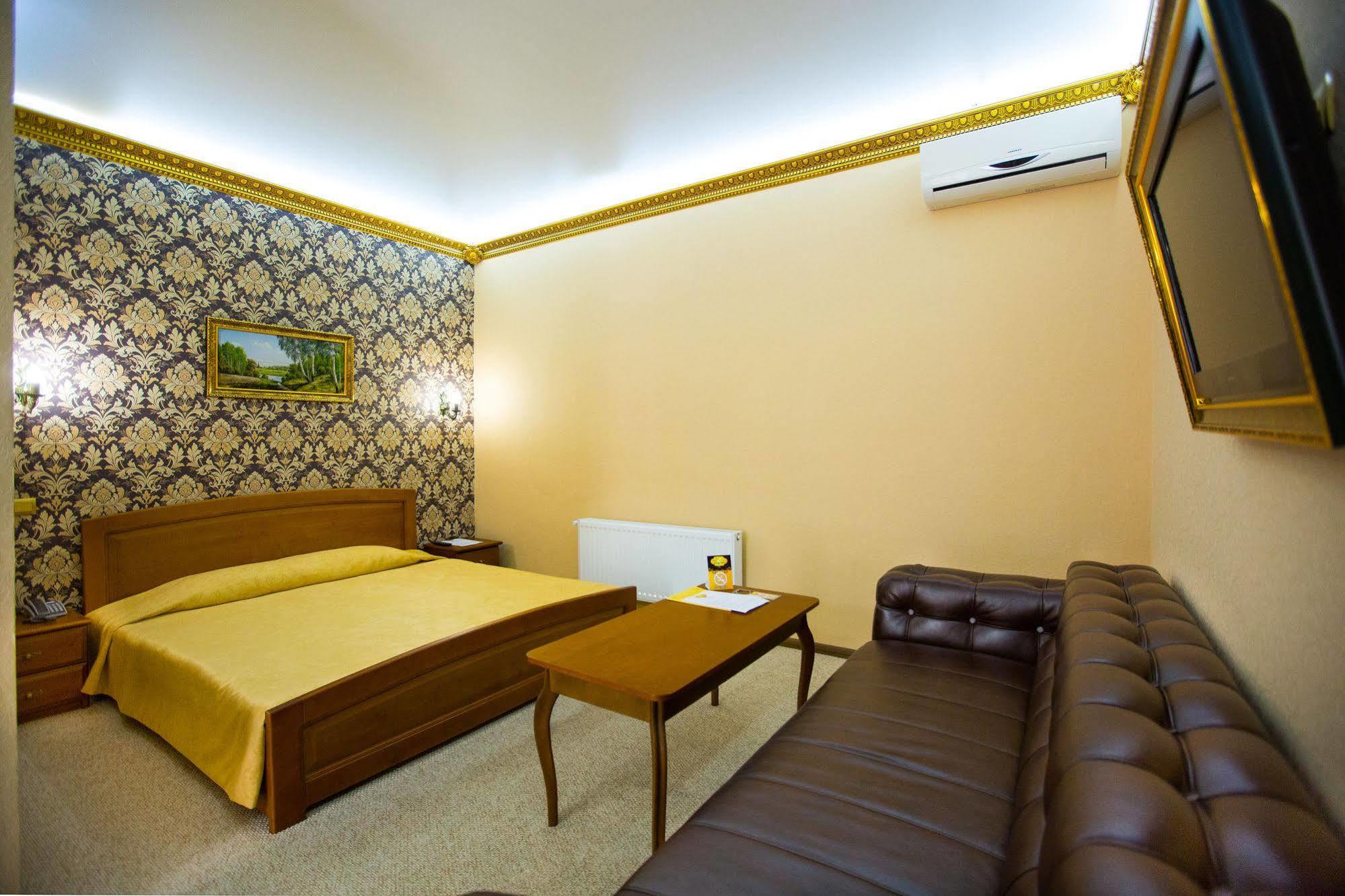 Apart Hotel Clumba Odesa Exterior photo