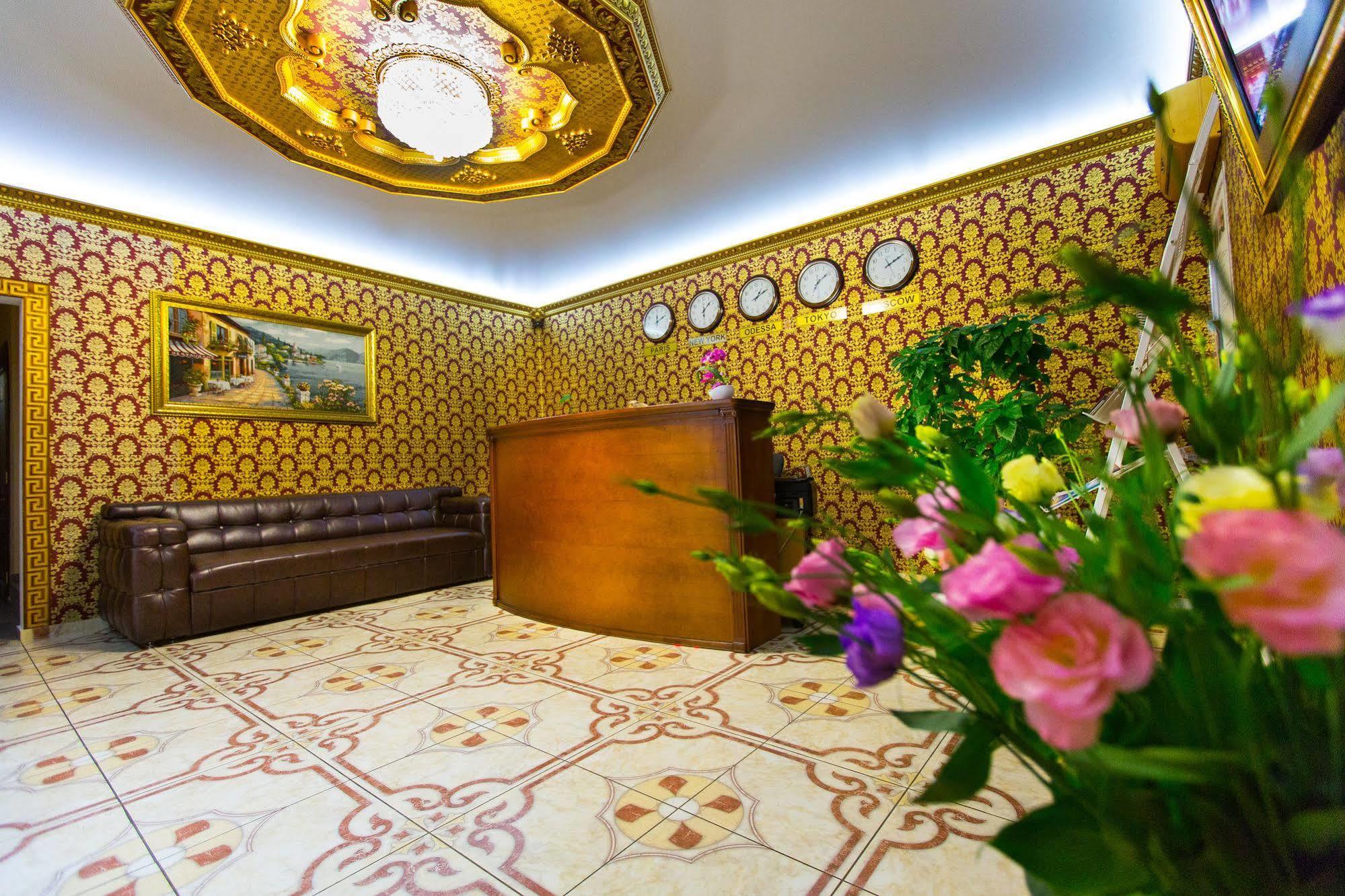 Apart Hotel Clumba Odesa Exterior photo