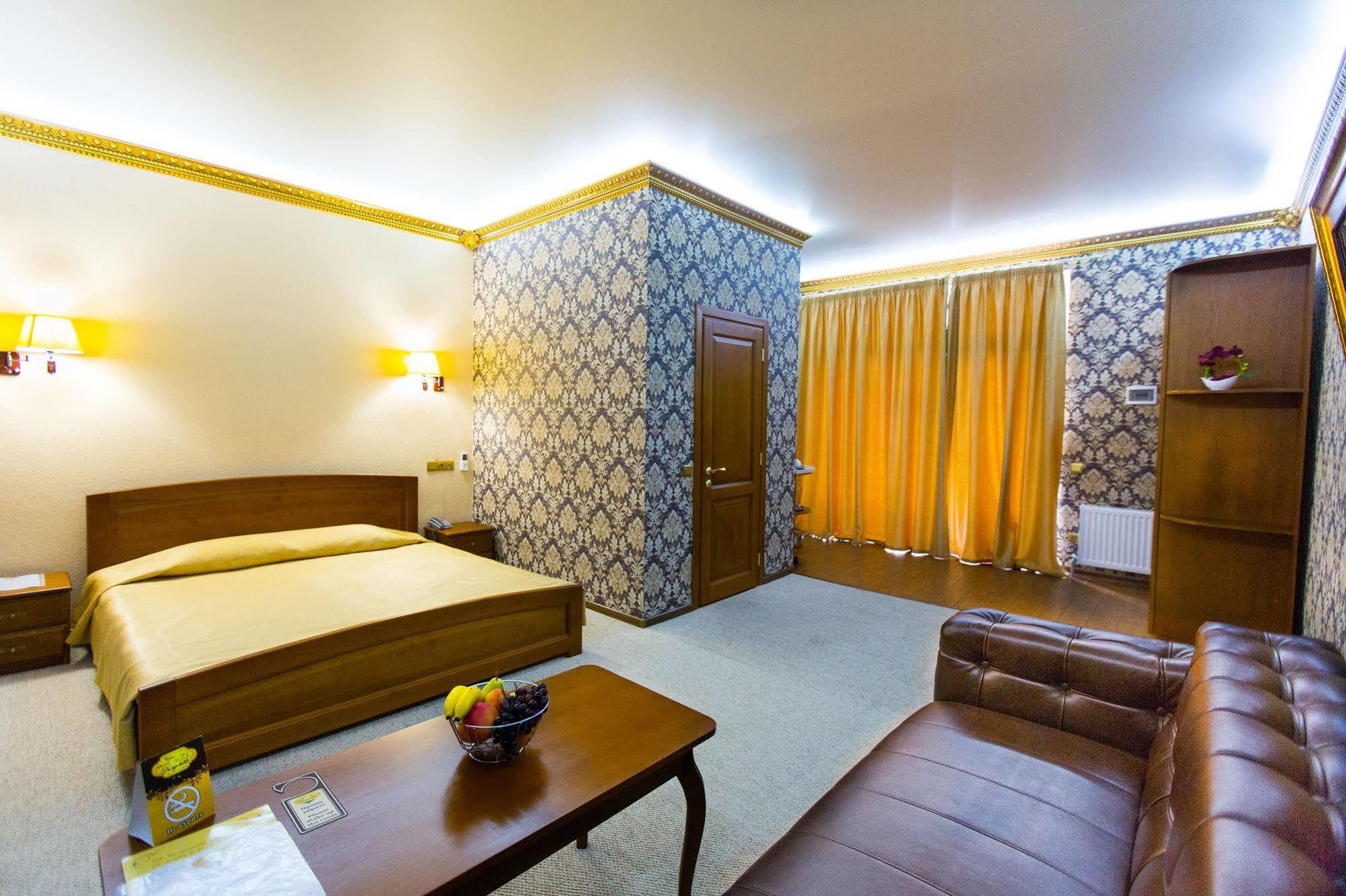 Apart Hotel Clumba Odesa Exterior photo